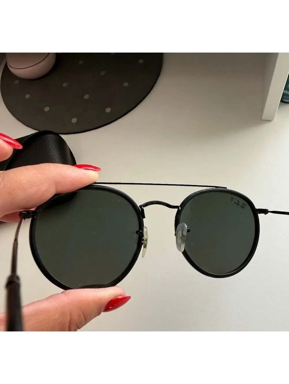 Ray-Ban Round Double Bridge Sunglasses In Black